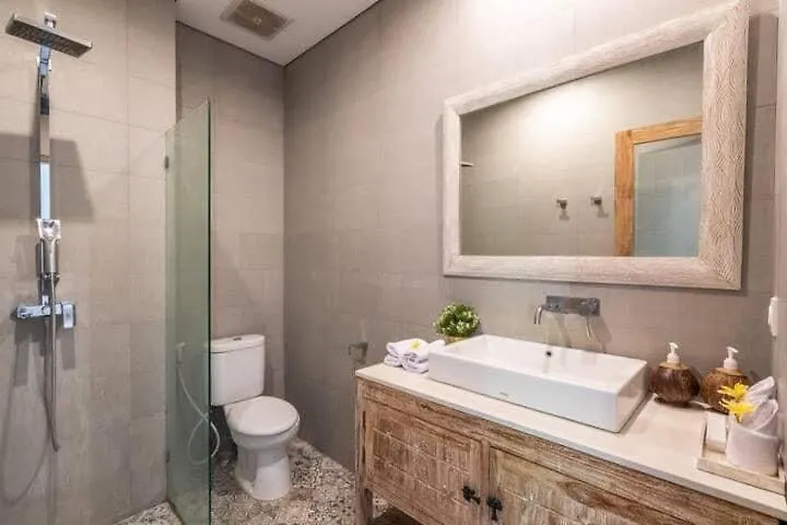 New Villa Indah Seminyak 3Br Private Pool 0*,