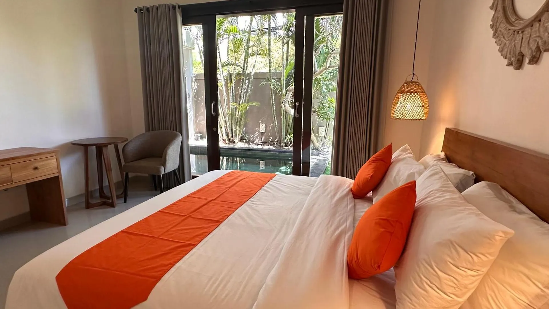 New Villa Indah Seminyak 3Br Private Pool 0*,